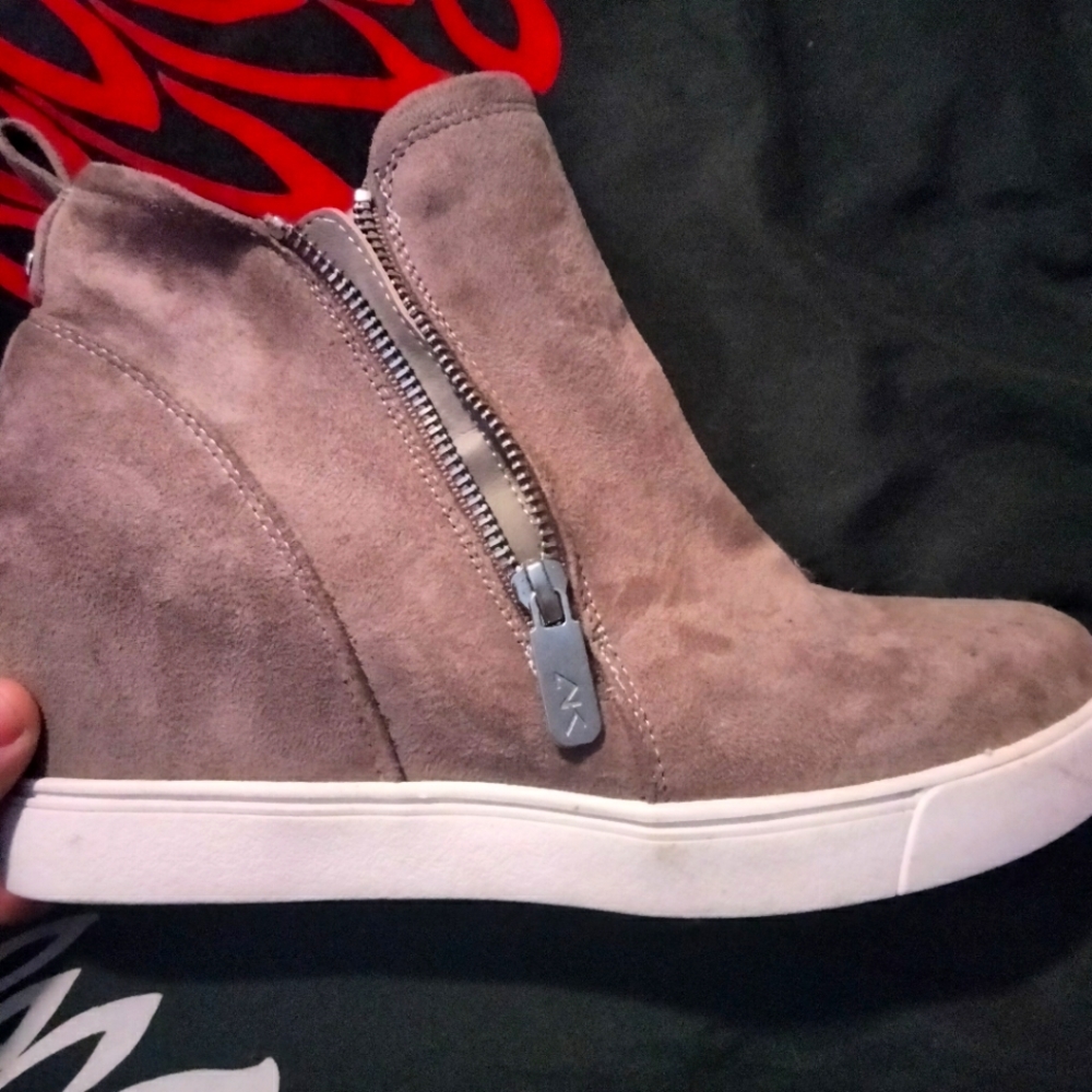 Anne Klein shoes